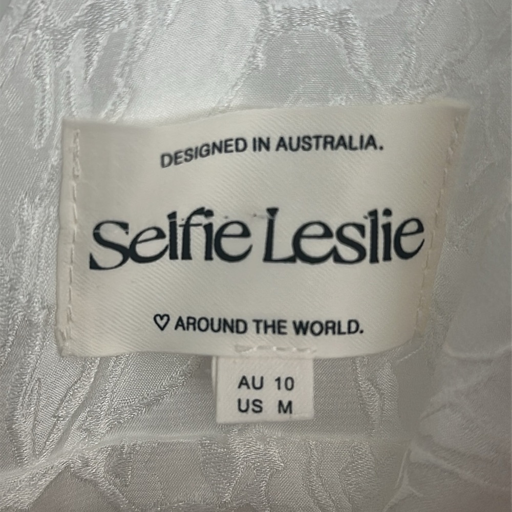SELFIE LESLIE Belle Enchante Jacquard Mini Dress White Deep V Back Size M - Picture 10 of 16